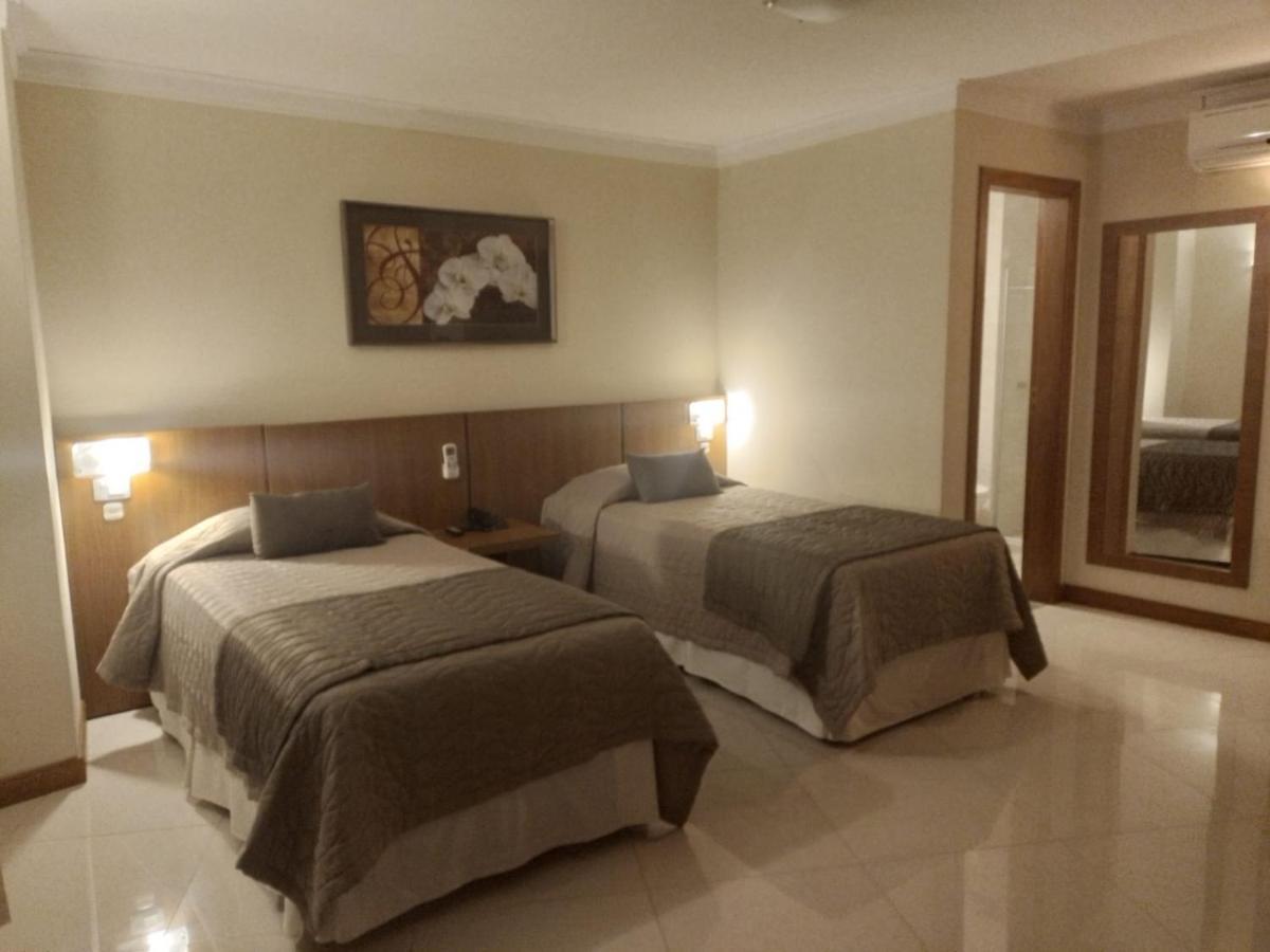 Barbur Center Hotel Ponta Grossa  Eksteriør billede