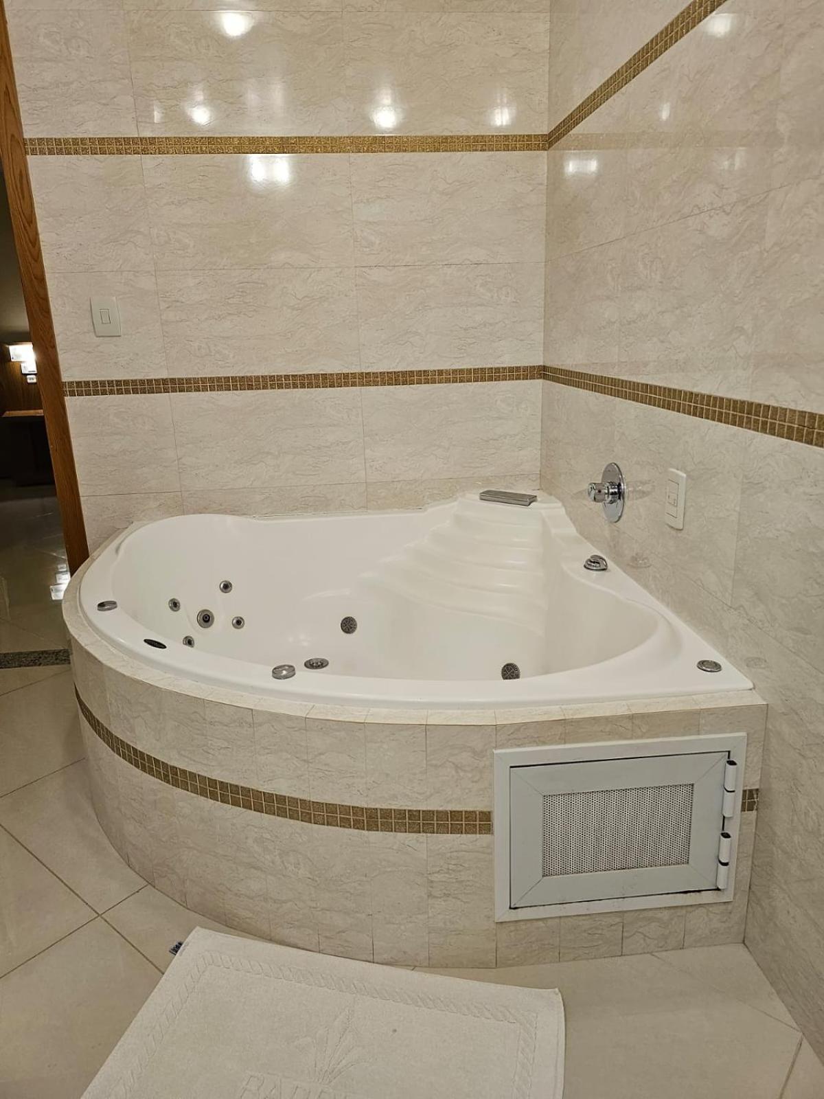 Barbur Center Hotel Ponta Grossa  Eksteriør billede