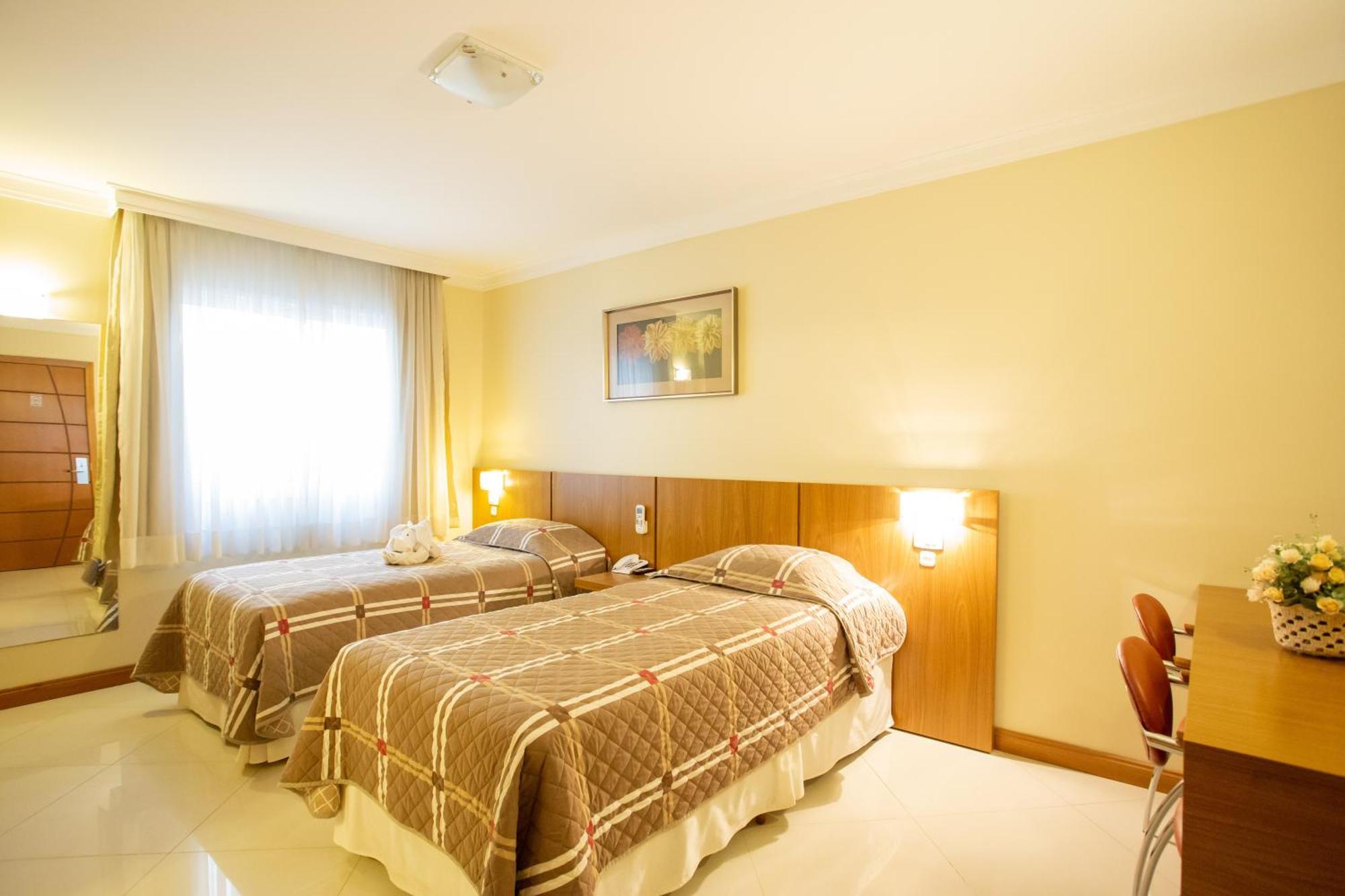 Barbur Center Hotel Ponta Grossa  Eksteriør billede