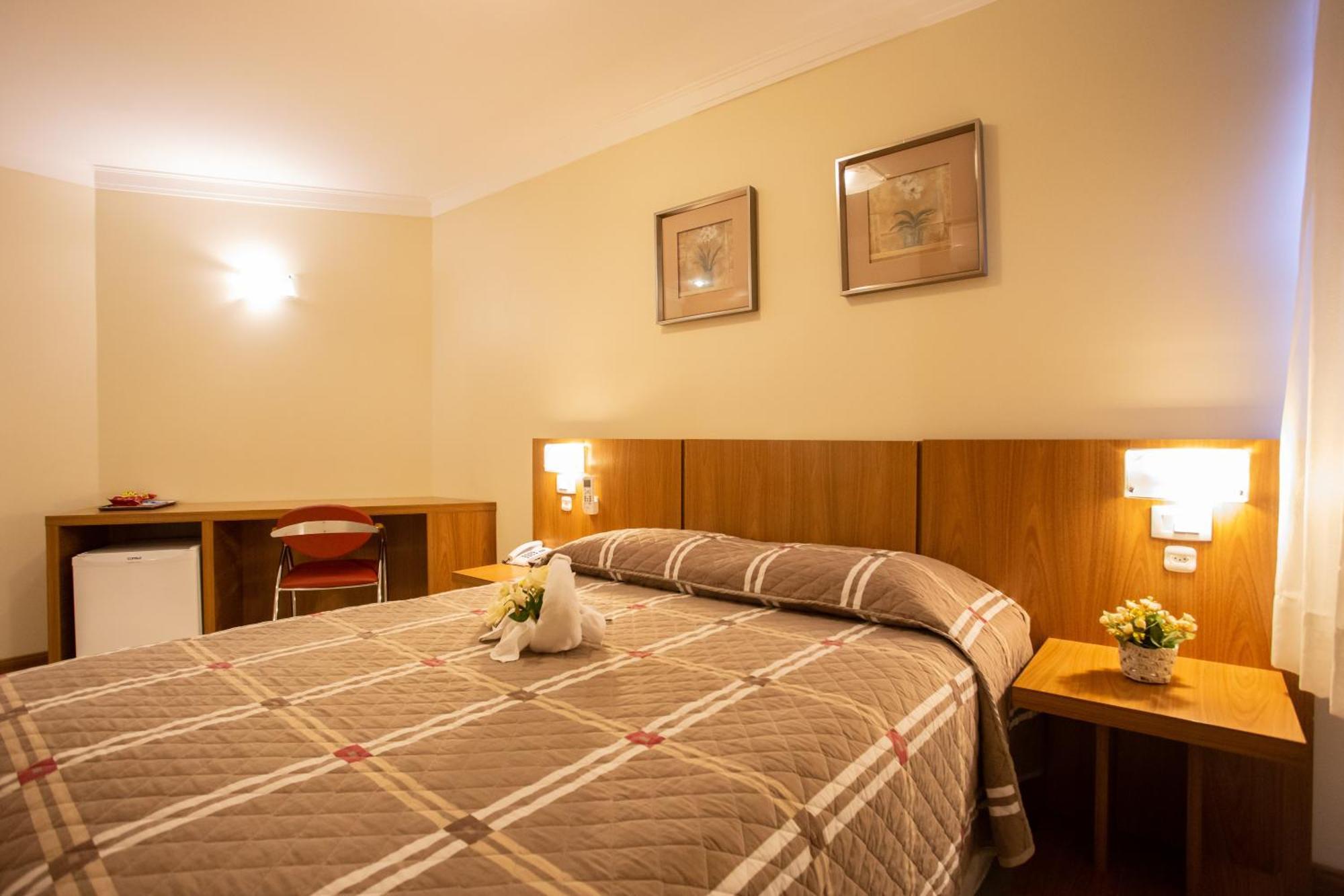 Barbur Center Hotel Ponta Grossa  Eksteriør billede